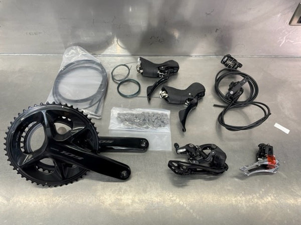 2024 Shimano 12speed 105 R7100 Disc Groupset 170/50-34 - Urban Pedaler