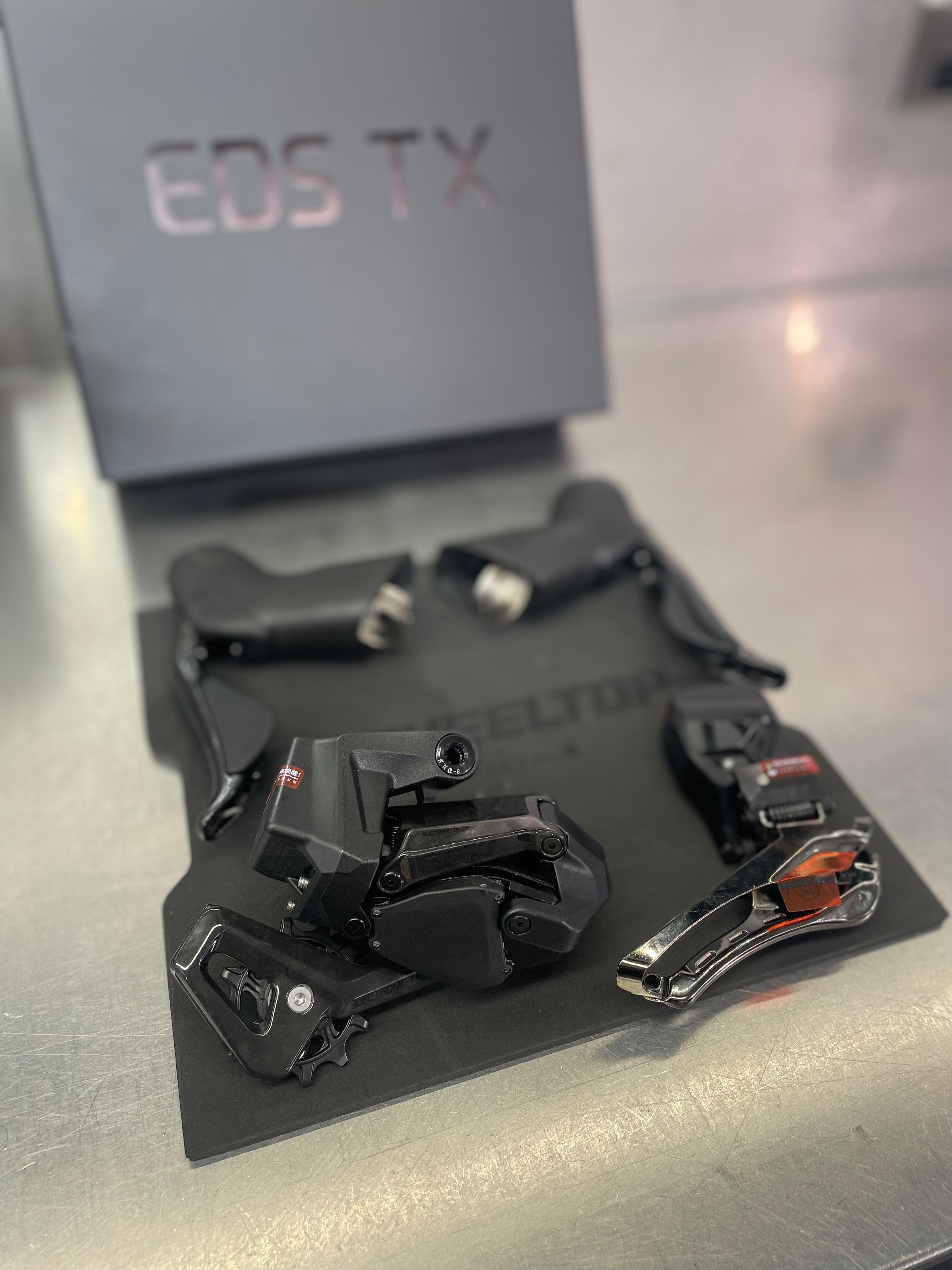 Wheeltop EDS TX RA7000 Wireless Hydraulic Road Groupset